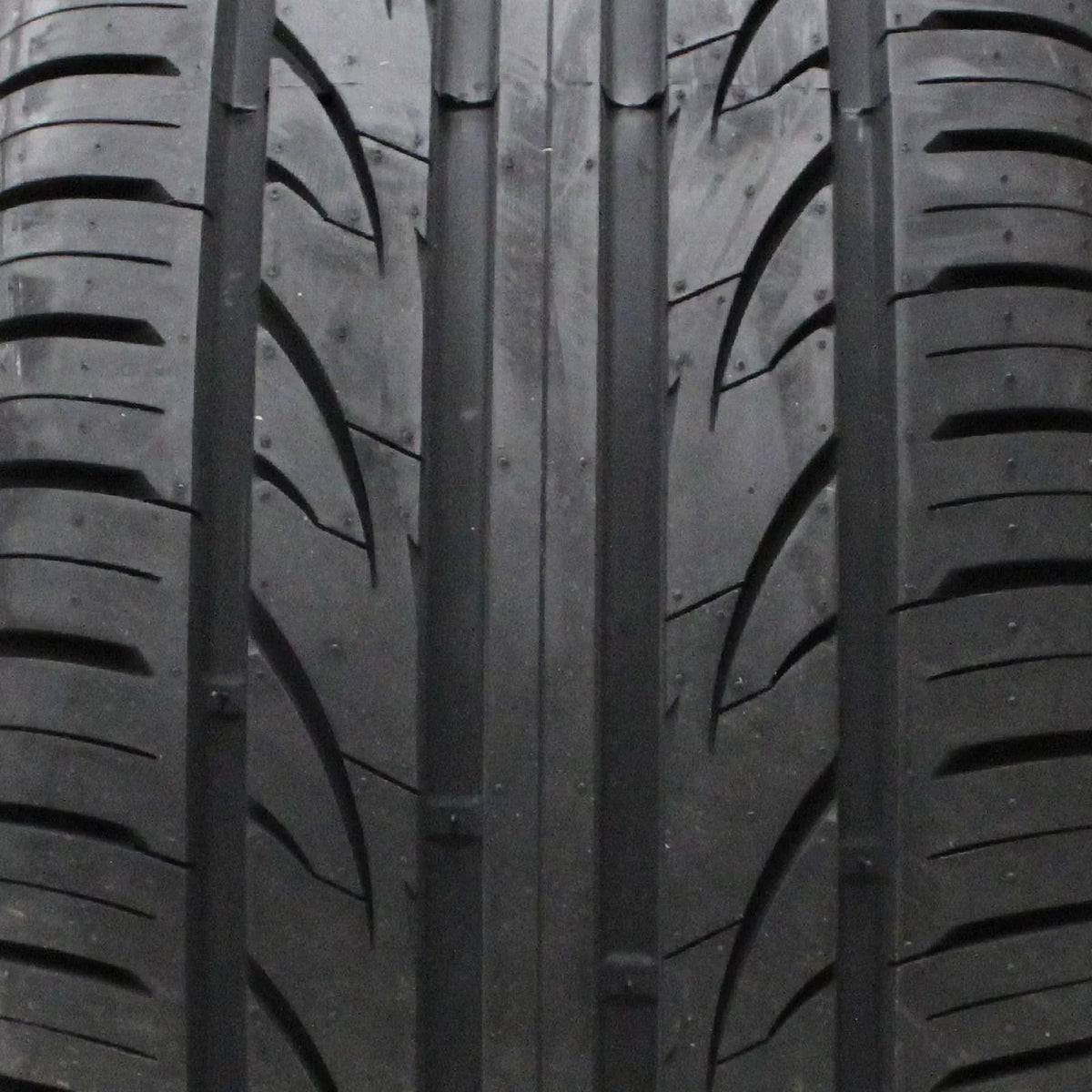 Tire 235/45ZR19 Passenger Lexani 99W XL LXUHP-207 UHP