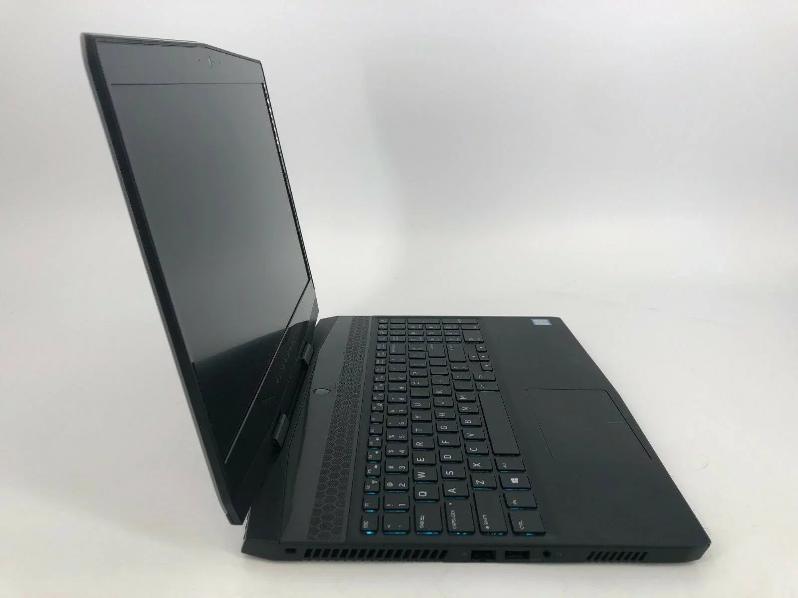 FHD 2070 15" - 1TB RTX SSD 8GB Max-Q Used Alienware 2.6GHz 32GB i7-9750H R1 143Hz m15