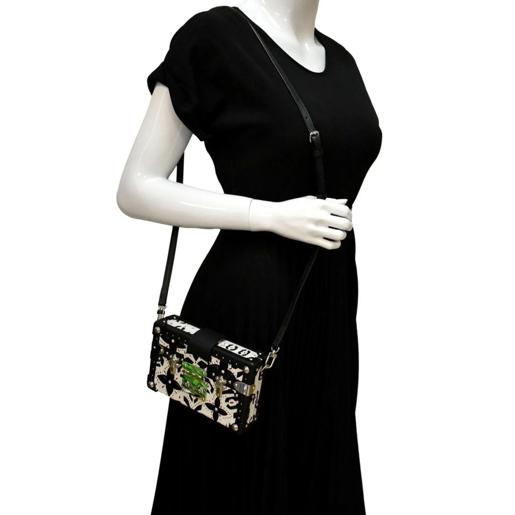 Crossbody Leather Malle VUITTON Print Pre-owned LOUIS Graphic Bag Black/Multicolor Petite
