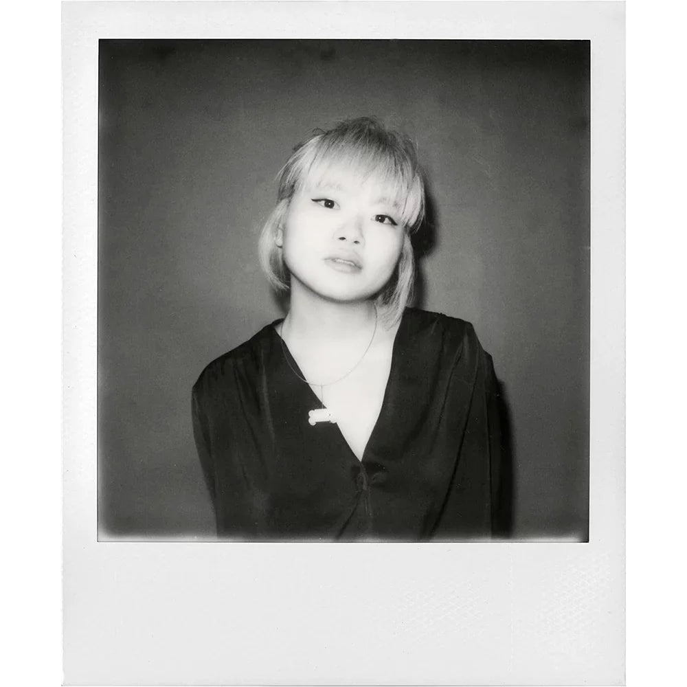 Originals Polaroid i-Type PRD6001 Cameras White NOW and for Pack and Film NOW Black 2