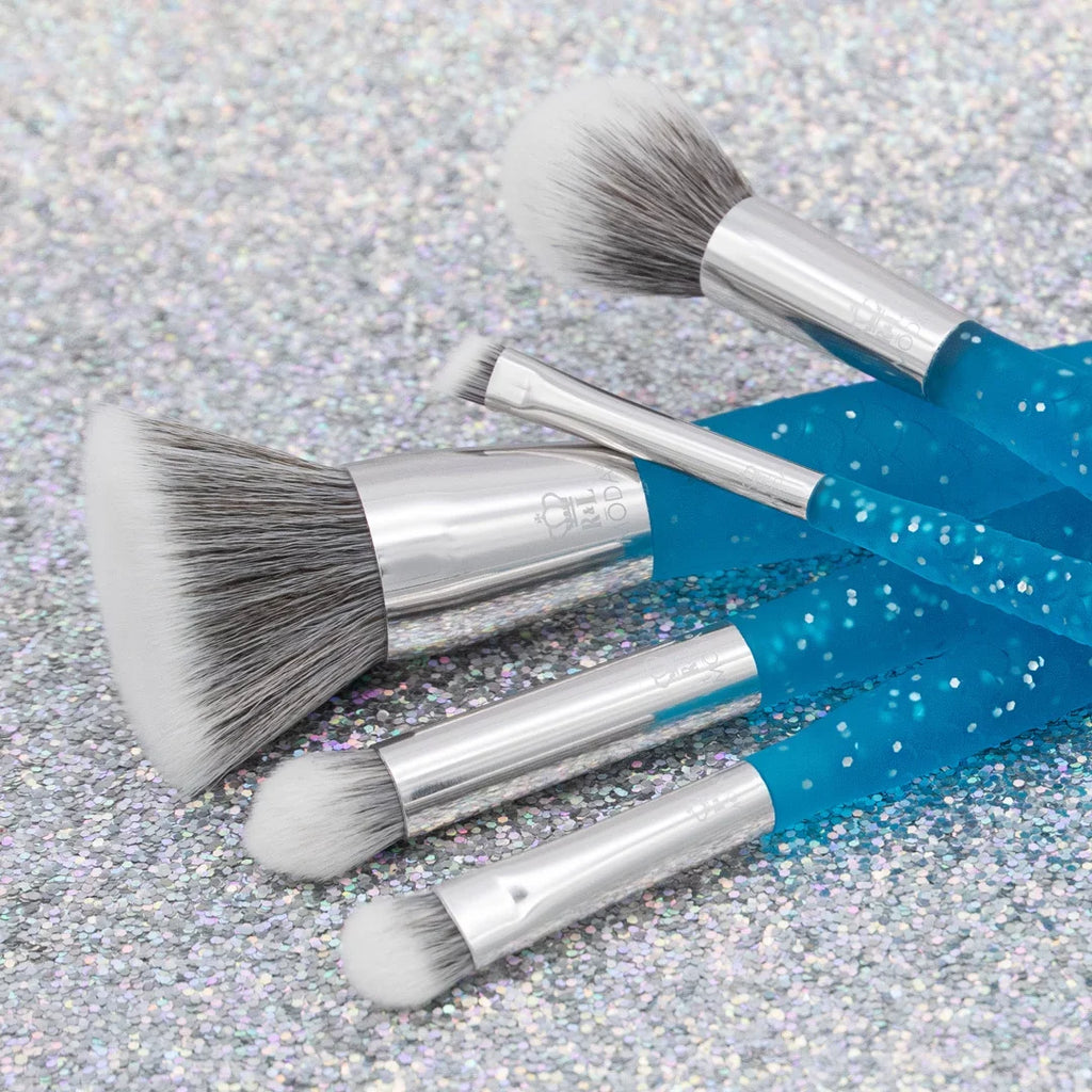 Small Shader, Brush Fire Includes Mythical Makeup 6pc Crease Moda Brush Accentuate, Brushes Set, and Blue Makeup