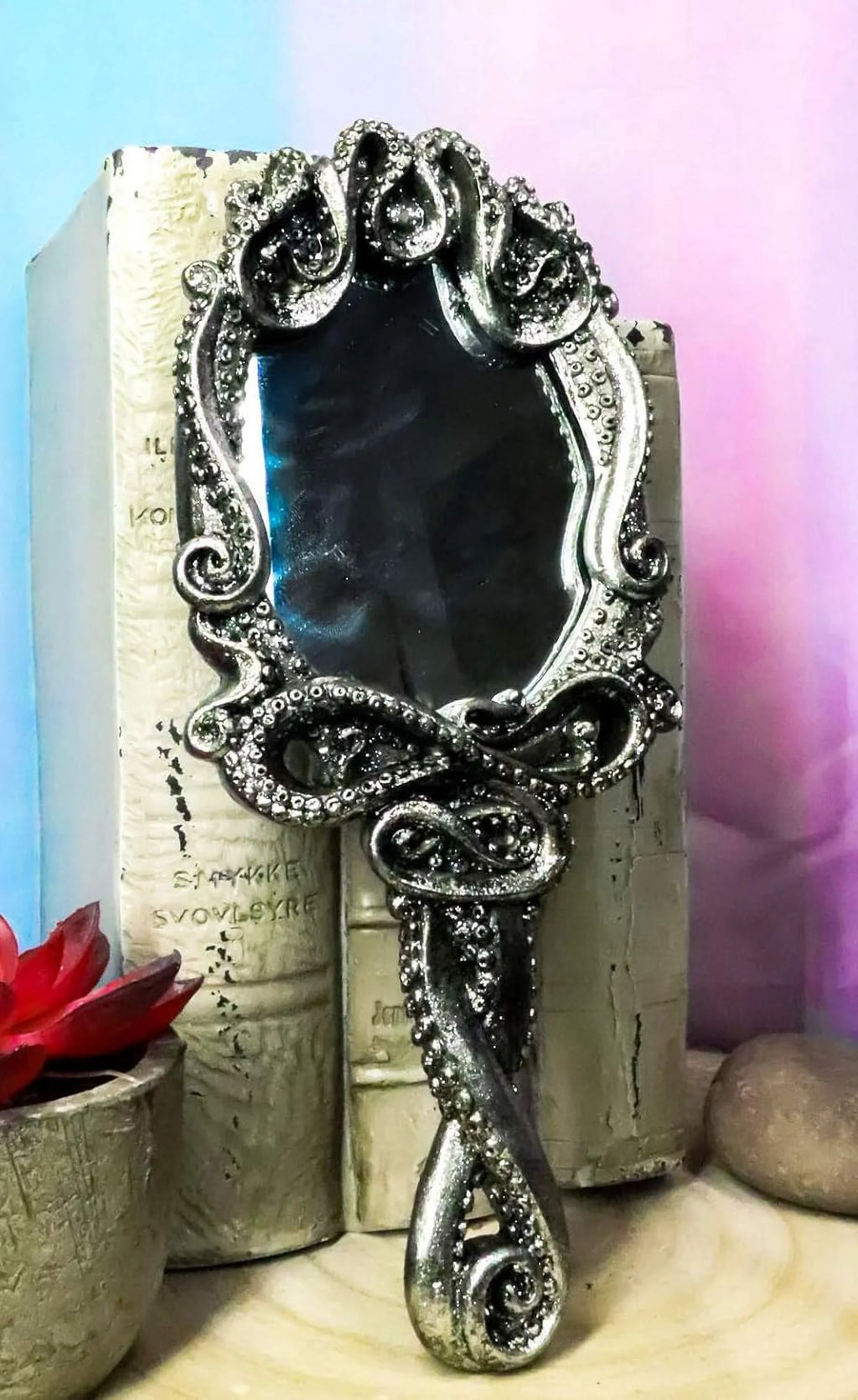 Mirrors Ladies Resin Octopus Ocean Ebros Boudoir Vanity Sculptural Cthulhu For Girls Nautical Mirror Handheld Tentacles Hand Monster Beauty Marine Accessory Deep Women Kraken