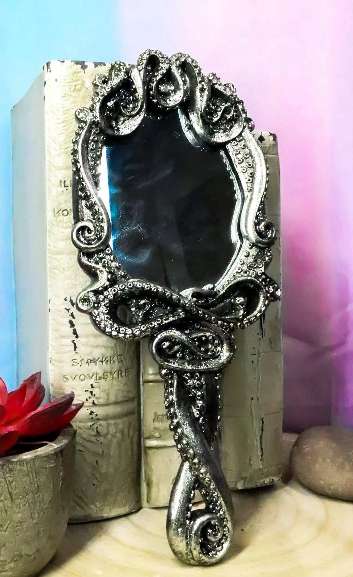 Mirrors Ladies Resin Octopus Ocean Ebros Boudoir Vanity Sculptural Cthulhu For Girls Nautical Mirror Handheld Tentacles Hand Monster Beauty Marine Accessory Deep Women Kraken