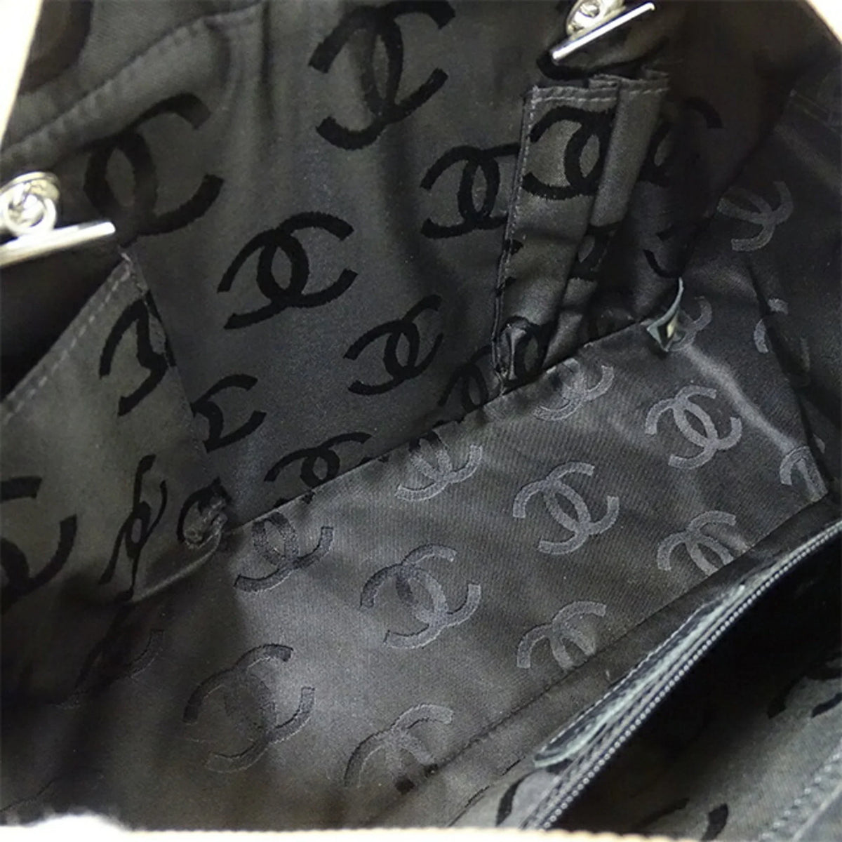 (Fair) Handbag CHANEL Bag Cambon Black Pre-Owned Beige Women's Lambskin