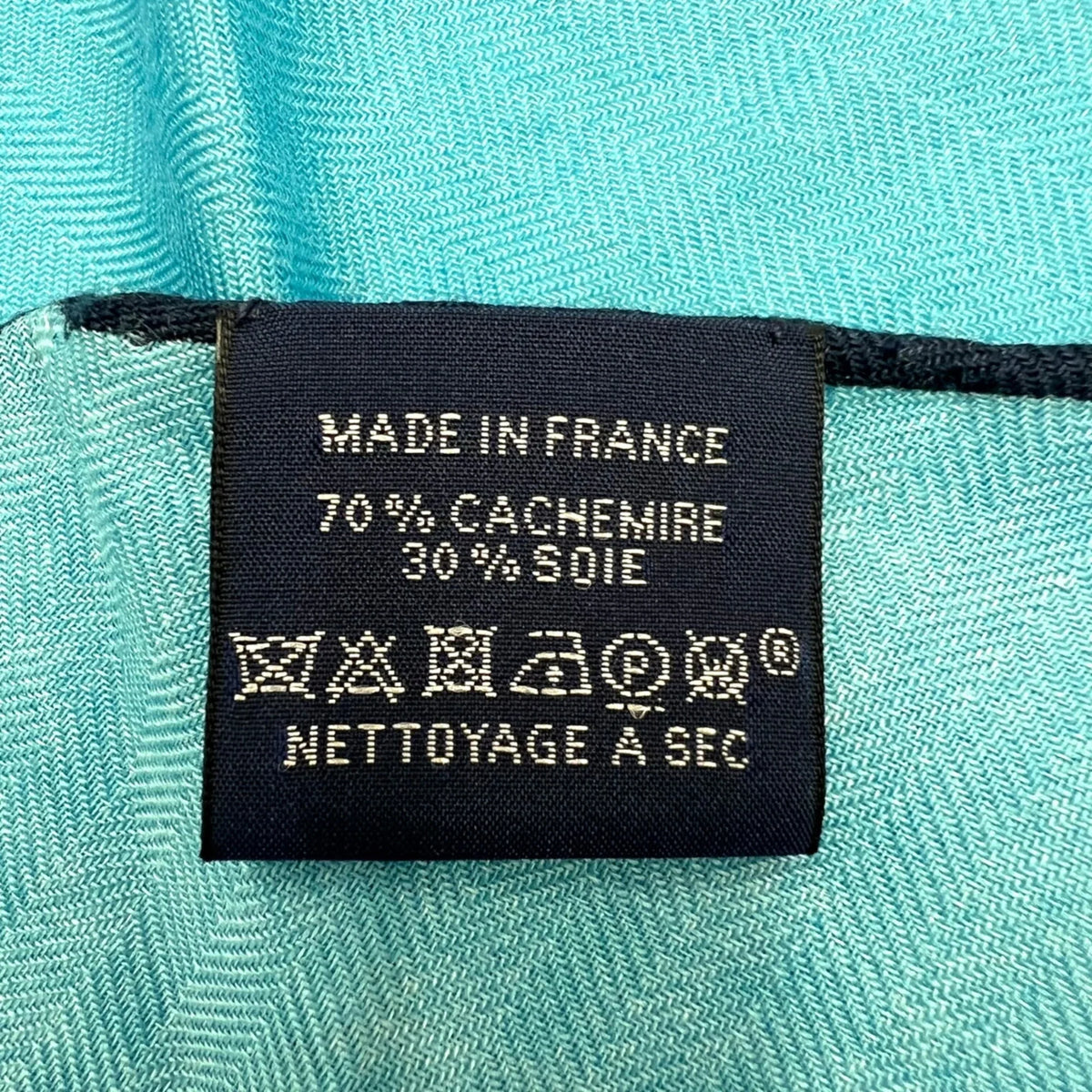 scarf New) HERMES Hermes blue (Like cashmere ladies Pre-Owned silk triangle