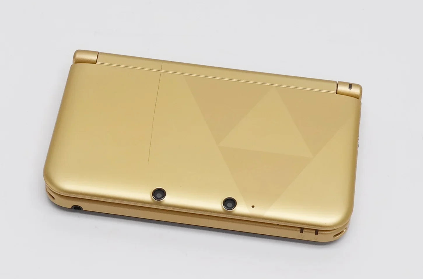 Edition 3DS Zelda: Between Link (Good) Nintendo Worlds XL Pre-Owned A Handheld Console