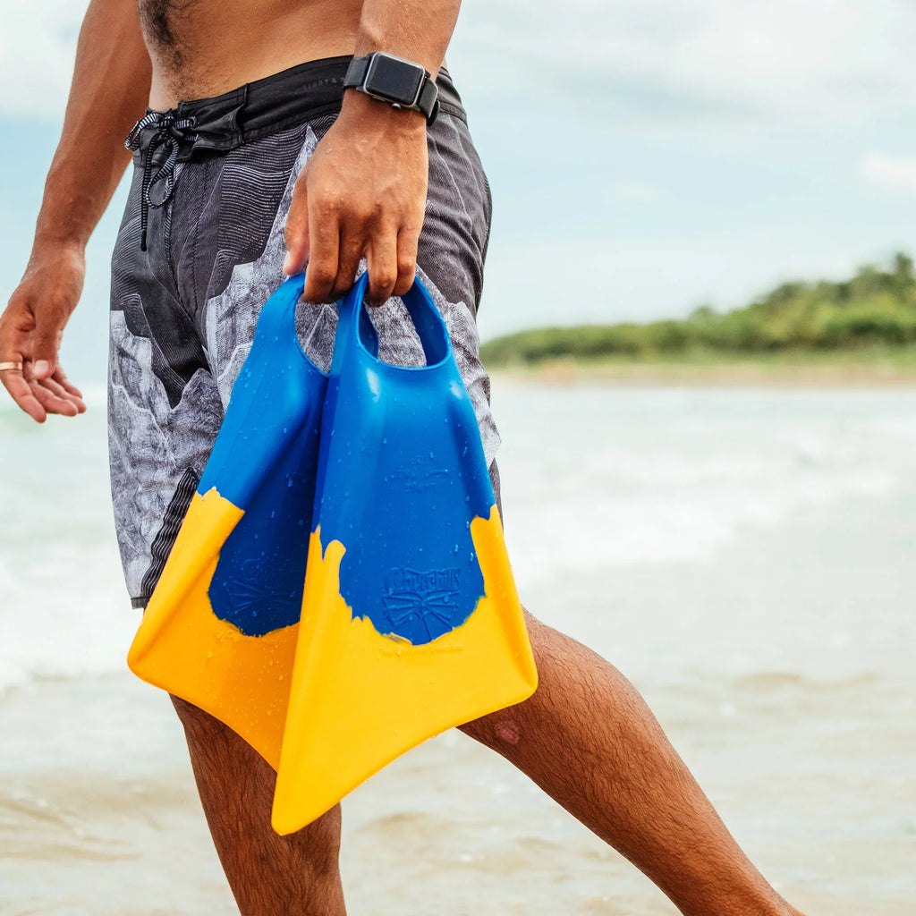 Makappuu Rubber Churchill Adult Blue/Orange, Floating Fins, Medium Swim Unisex