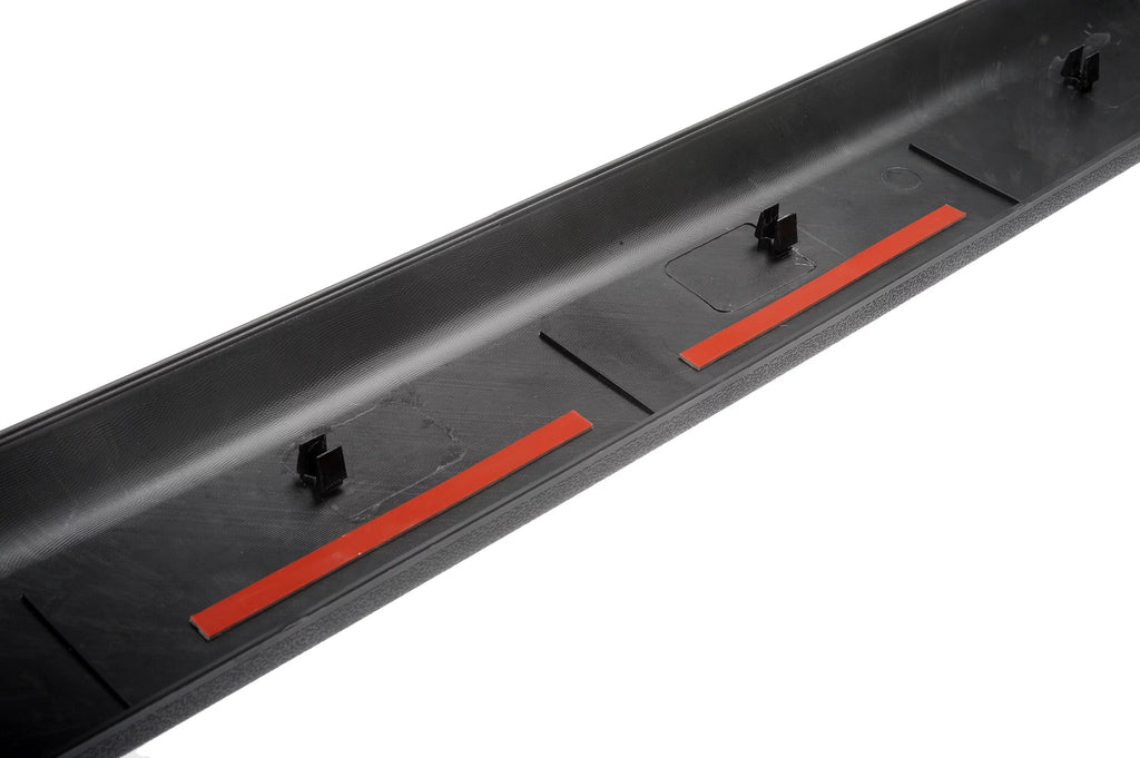 Side Fits GMC 2002-2006 2002-2006 Models, Foot Driver SILVERADO, Specific for SIERRA select: Bed Left Dorman 926-912 GMC Black Cover / Chevrolet Bed Rail NEW 8 CHEVROLET