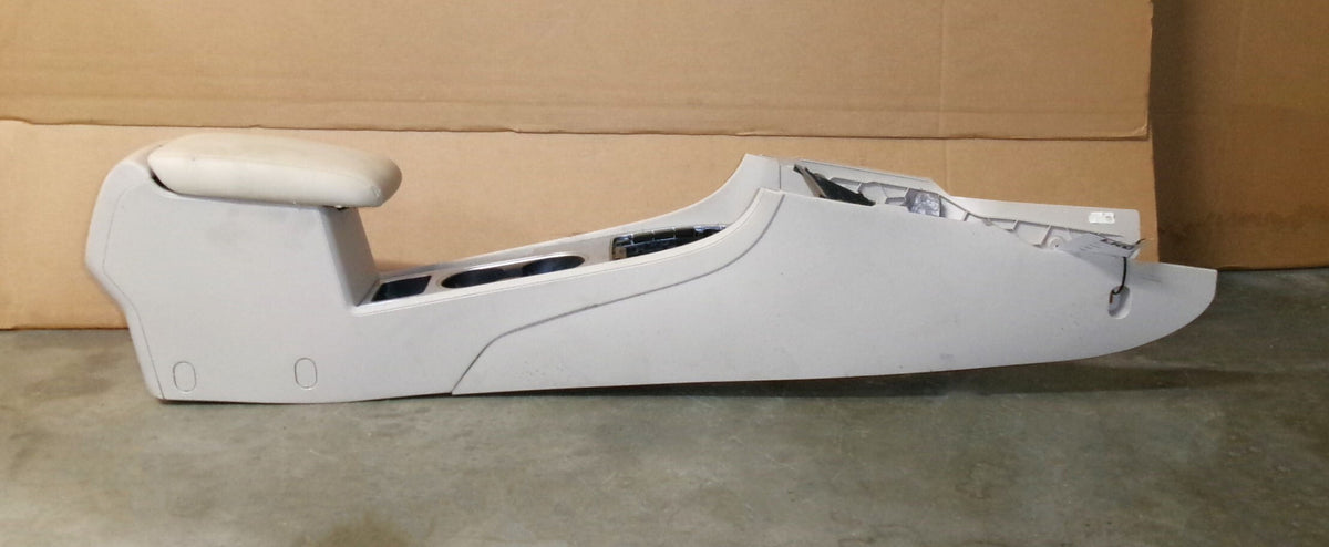 Volkswagen (Good) Pre-Owned 2013 OEM Center Tan Console Passat Floor